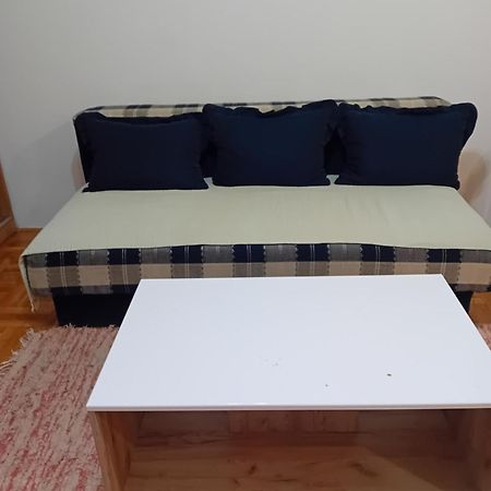 Apartman,,Siv,, Prijevor 부드바 외부 사진